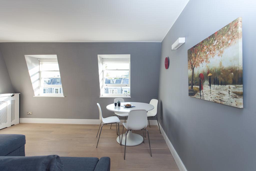 Italianflat - Elsham Apartment ลอนดอน ภายนอก รูปภาพ