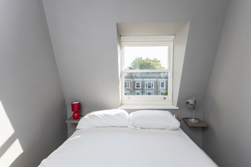 Italianflat - Elsham Apartment ลอนดอน ภายนอก รูปภาพ